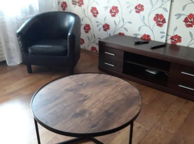 Appartamento Ferry Terminal Aparts